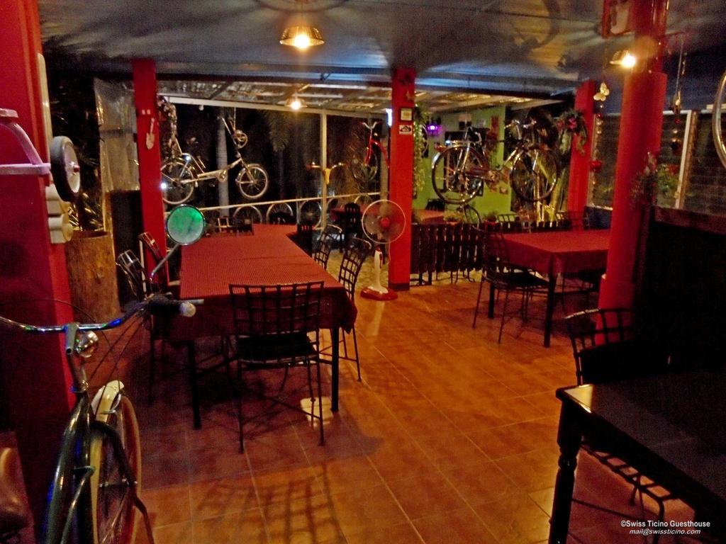 Swiss Ticino Guesthouse & Restaurant Mae Wang Eksteriør bilde