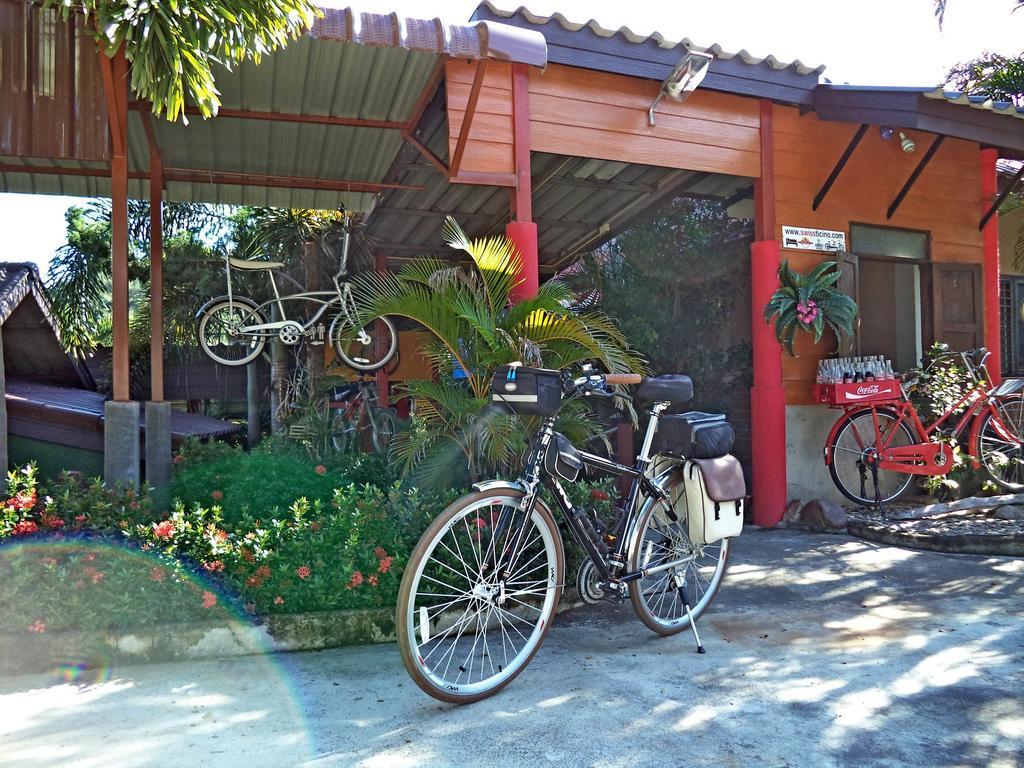 Swiss Ticino Guesthouse & Restaurant Mae Wang Eksteriør bilde